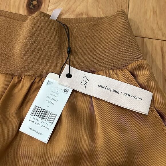 NWT Stunning 5 a 7 cinq a sept Giles Pant in Pecan (color) luxury feel and fit! - Picture 4 of 13